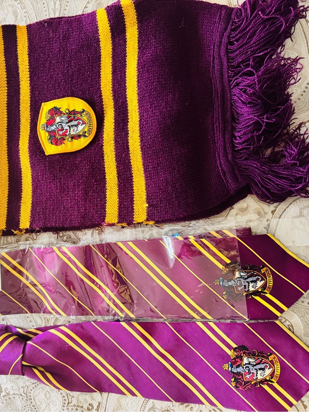 Hogwarts Gryffindor Purple and Gold Scarf & Tie Set